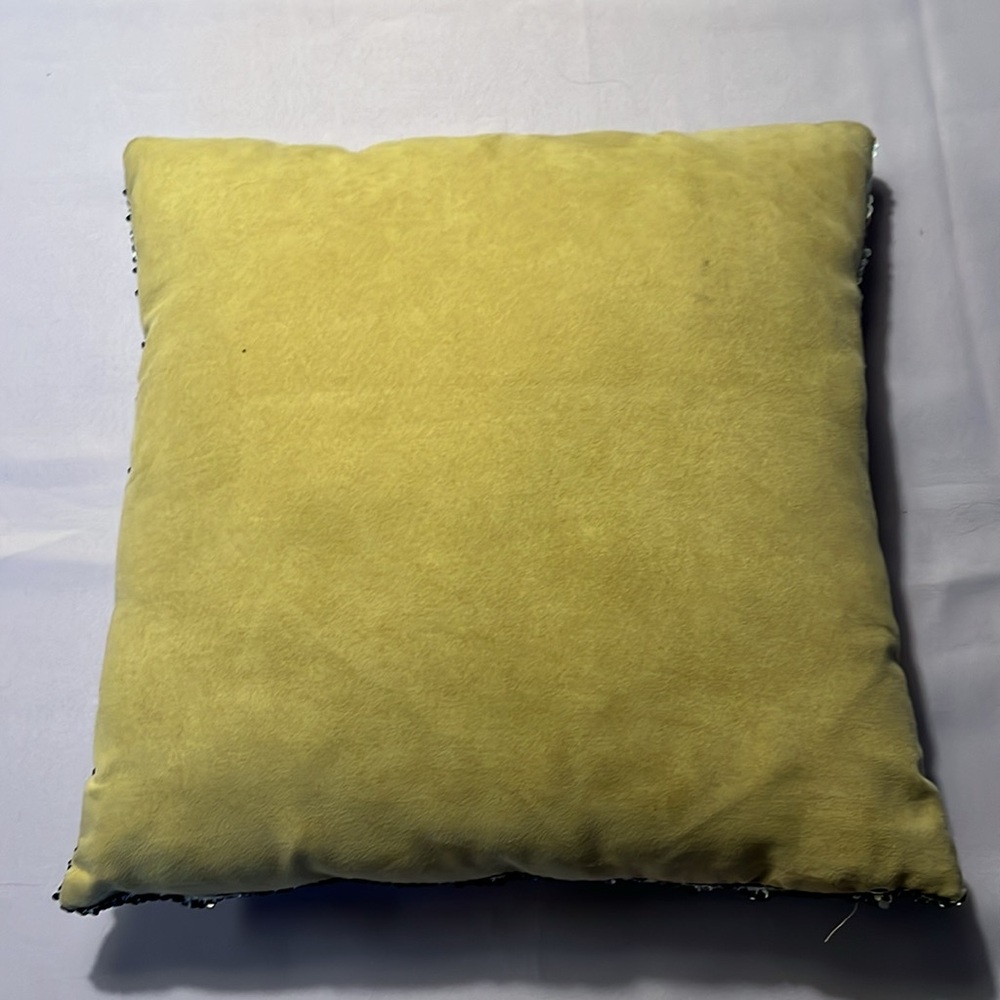 Harry Styles pillow - Picture 3 of 3